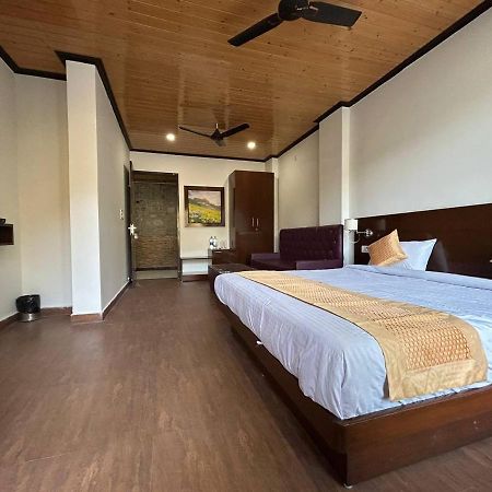 Hotel 7 Heavens Mussoorie Ngoại thất bức ảnh