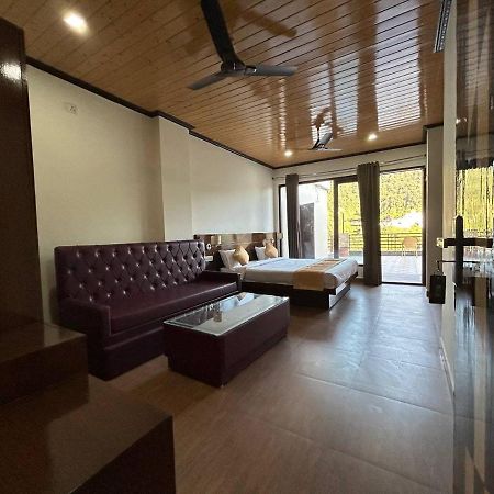 Hotel 7 Heavens Mussoorie Ngoại thất bức ảnh