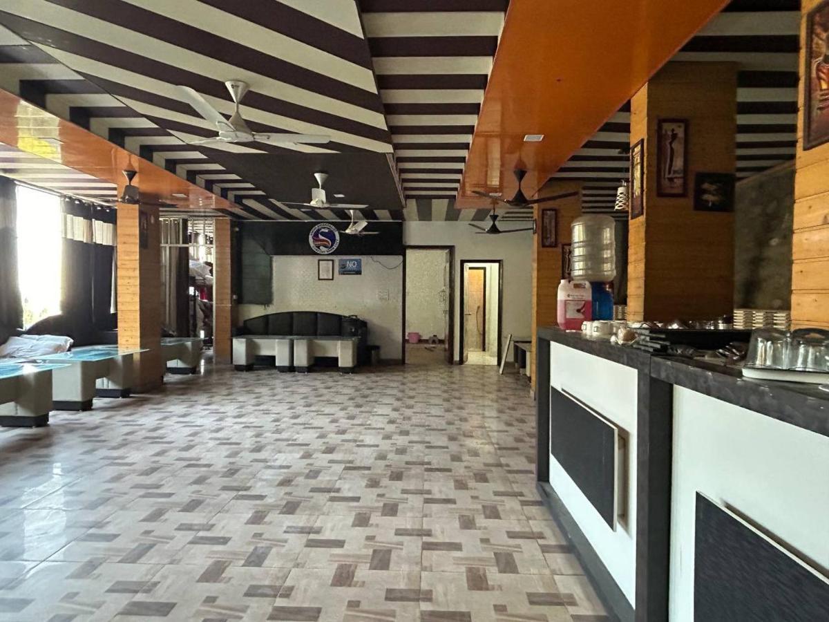 Hotel 7 Heavens Mussoorie Ngoại thất bức ảnh